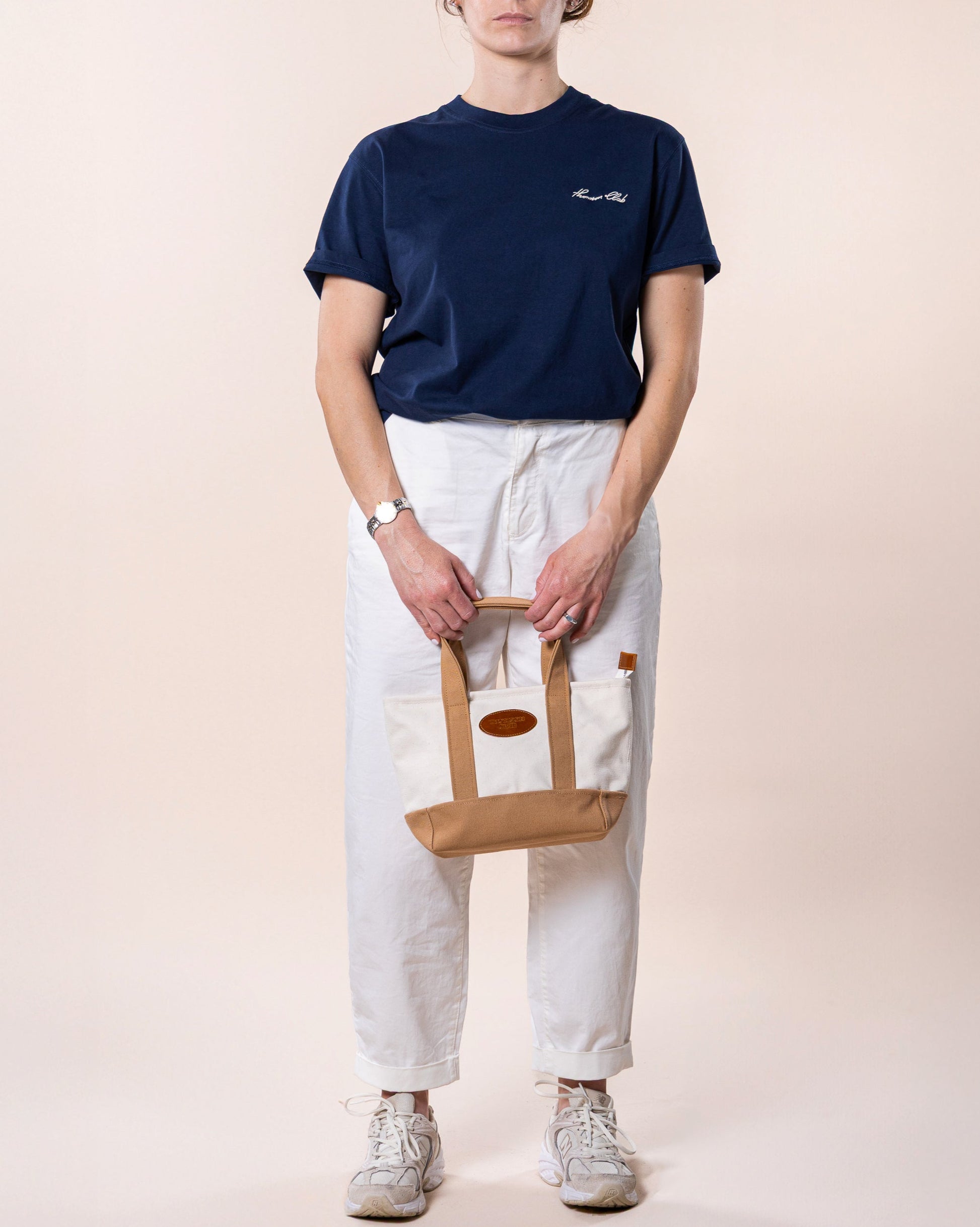 Ajuste casual e sofisticado que permite múltiplas combinações e looks versáteis.