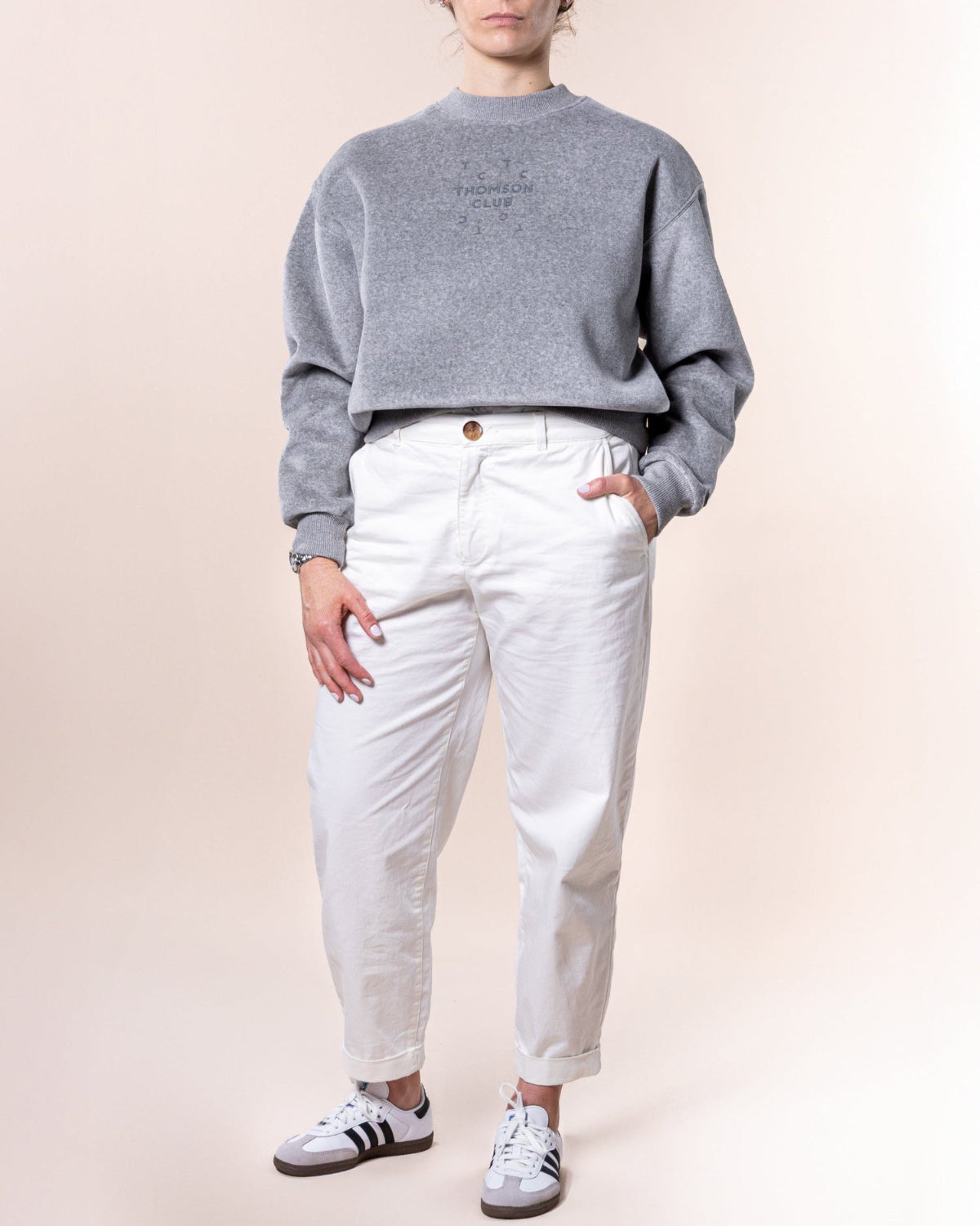A sweatshirt perfeita para quem busca um visual distinto e confortável.