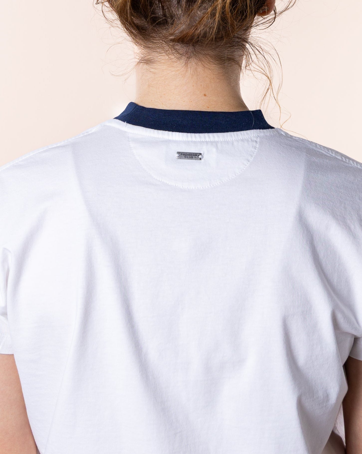 Combinação perfeita entre elegância atemporal e inspiração sport-chic.