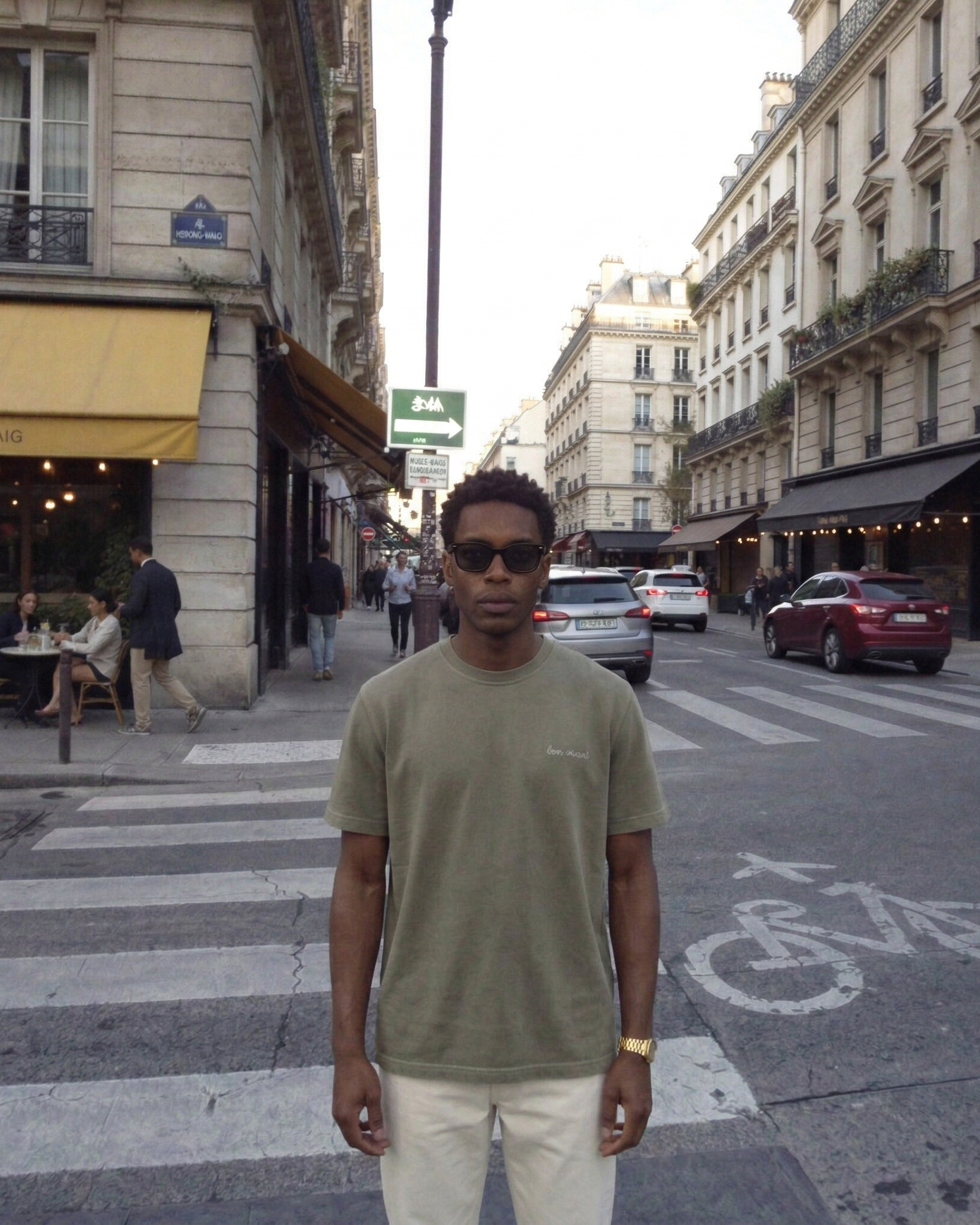 The Bon Vivant T-Shirt – Khaki