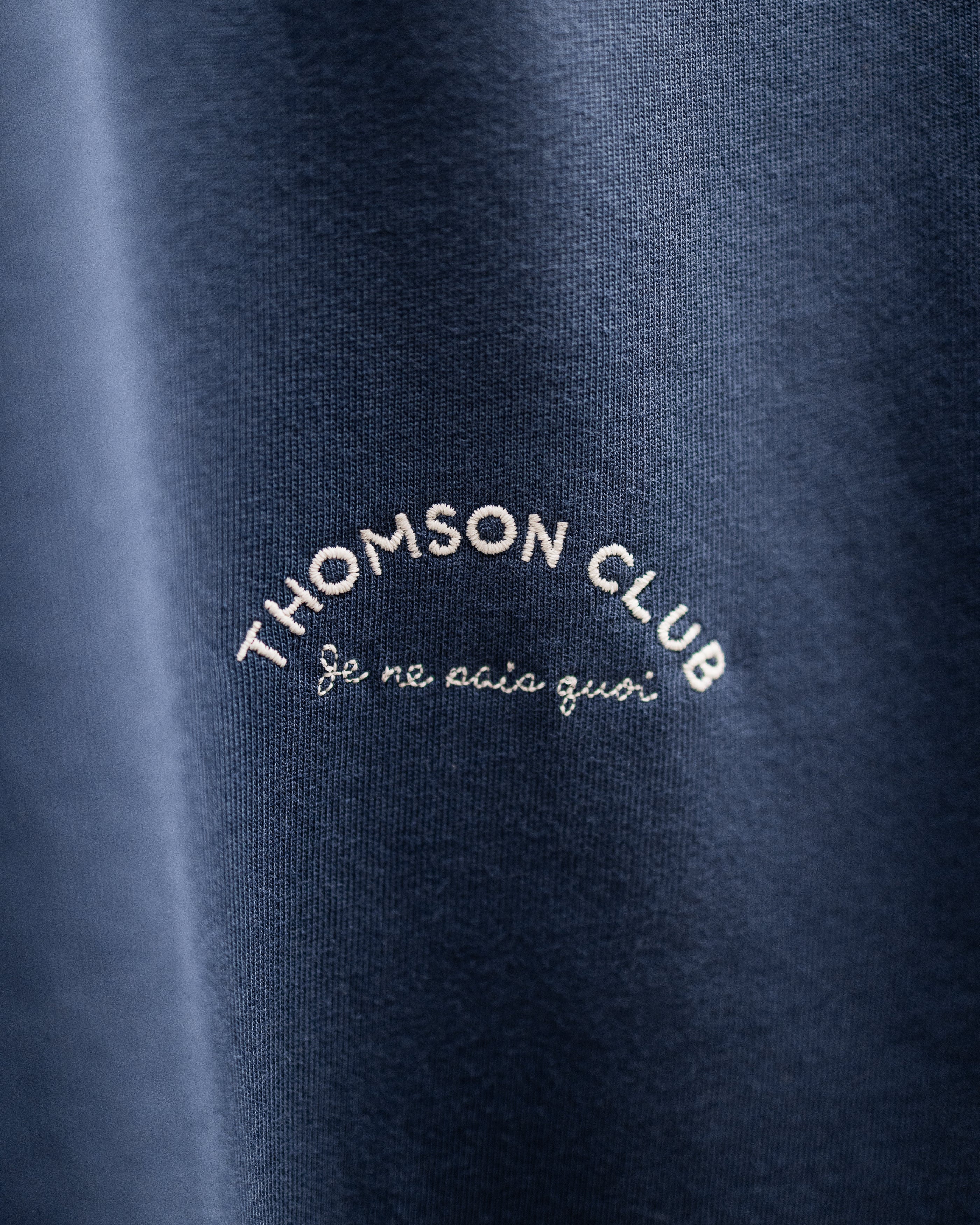 The "Je ne sais quoi" T-shirt – Blue