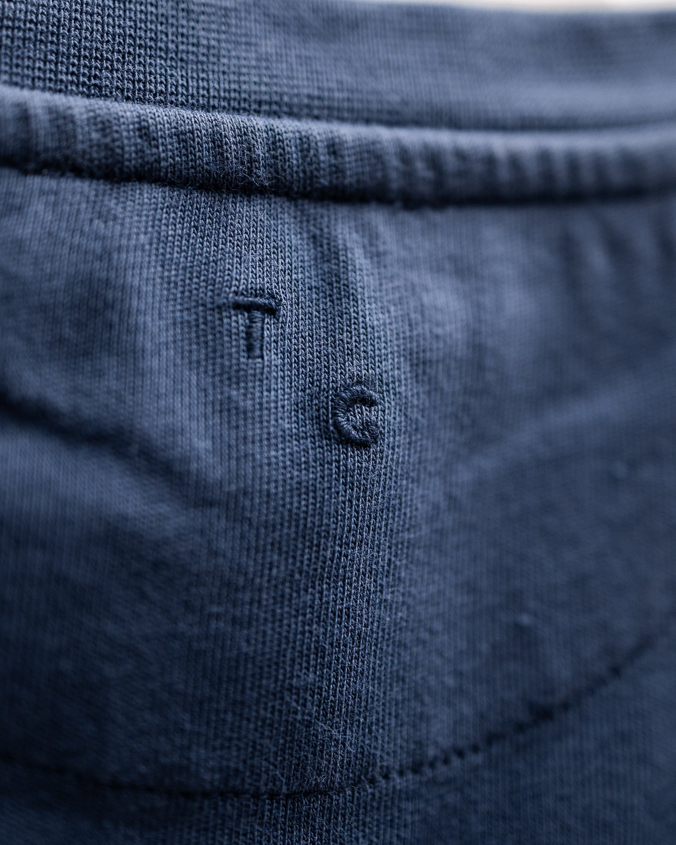 The "Je ne sais quoi" T-shirt – Blue