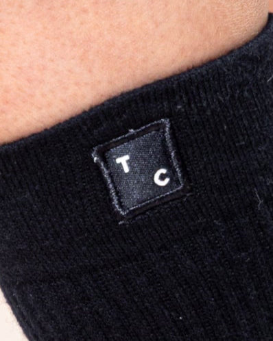 Detalhe do tecido de algodão macio das meias pretas The TC Socks